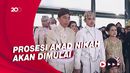 Momen Jokowi Jalan Kaki Antar Kaesang ke Royal Ambarrukmo untuk Akad Nikah