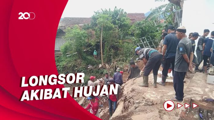 Penampakan 3 Rumah Tertimpa Longsor di Majalengka