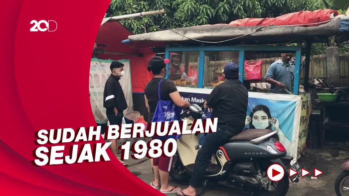 Mencoba Gorengan Legendaris di Kawasan Kuningan