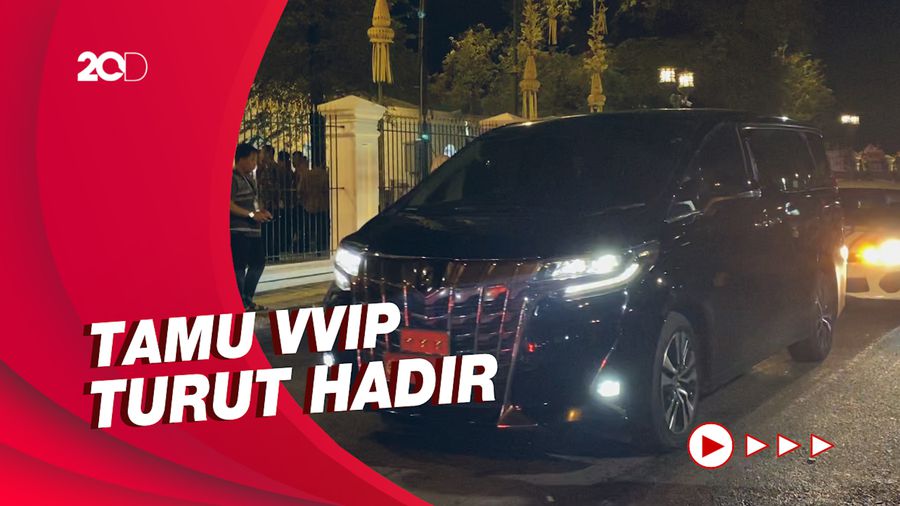 Antrean Tamu di Acara Tasyakuran Pernikahan Kaesang-Erina Sesi Dua