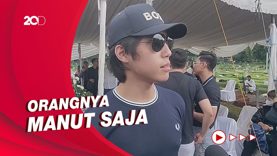 El Rumi Kenang Sosok Mendiang Ayah Marsha Aruan