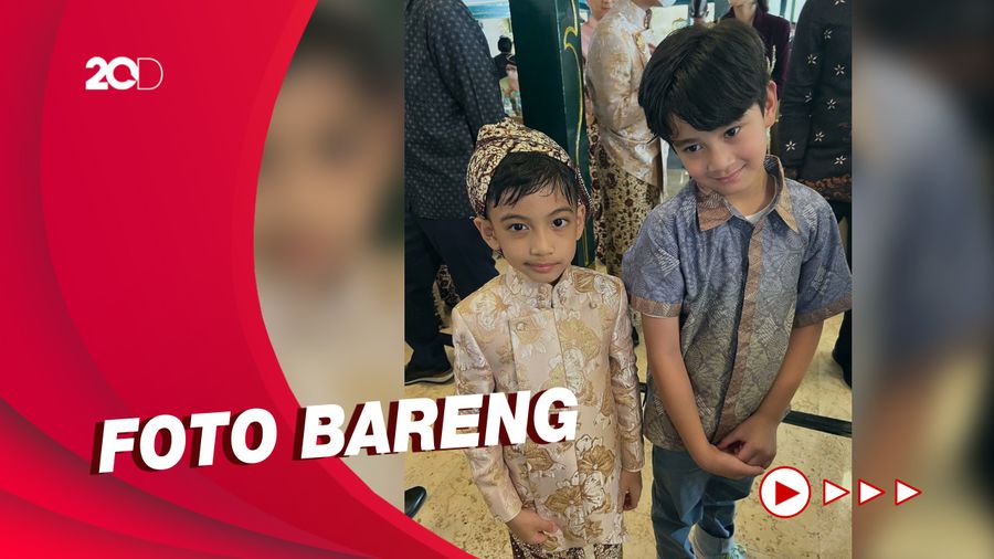 Bikin Gemas! Momen Rafathar Bertemu Jan Ethes di Nikahan Kaesang