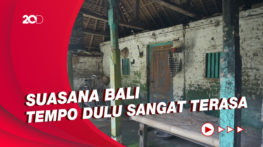 Melihat Rumah Bali Kuno di Pondok Jaka