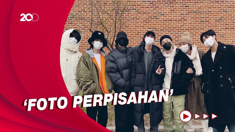 Foto Keenam Member BTS Antarkan Jin Wajib Militer