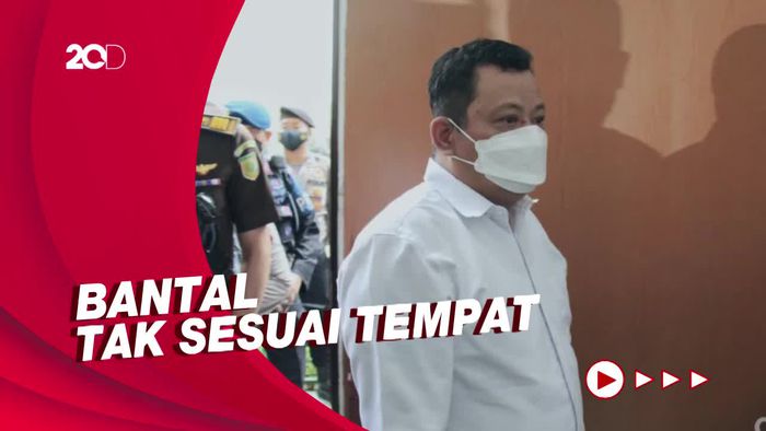 Kuat Maruf Lihat Kasur Berantakan Saat Putri Tergeletak di Lantai