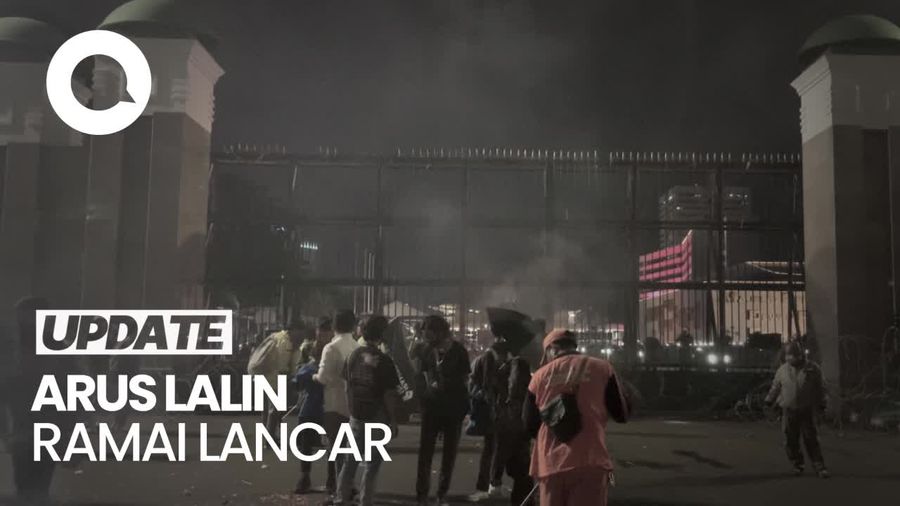 Demo Tolak KUHP di DPR Selesai, Massa Mahasiswa Membubarkan Diri