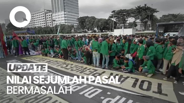 Tuntut Cabut KUHP, Elemen Mahasiswa Geruduk DPR!