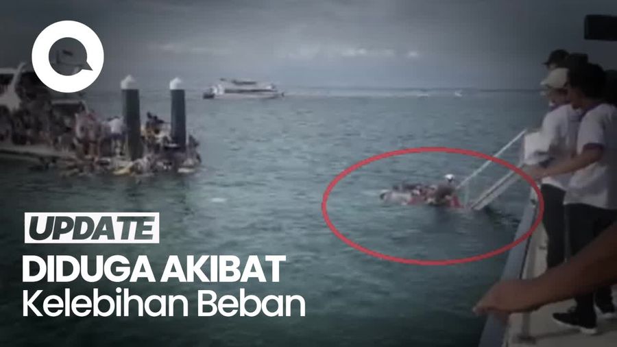 Momen Kepanikan Puluhan Turis saat Jembatan Dermaga Nusa Penida Ambruk