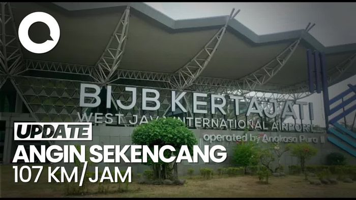 Penampakan Dinding Bandara Kertajati Ambruk Diterjang Angin