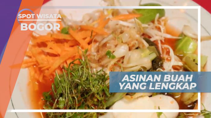 Asinan Buah Dengan Isian Lengkap dan Kuah Melimpah, Bogor