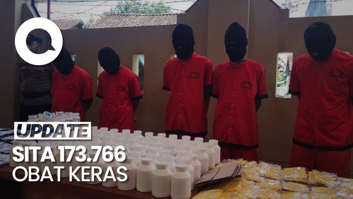 Pengedar Obat Keras Via Online Lintas Provinsi Diciduk, 2 Lainnya Diburu