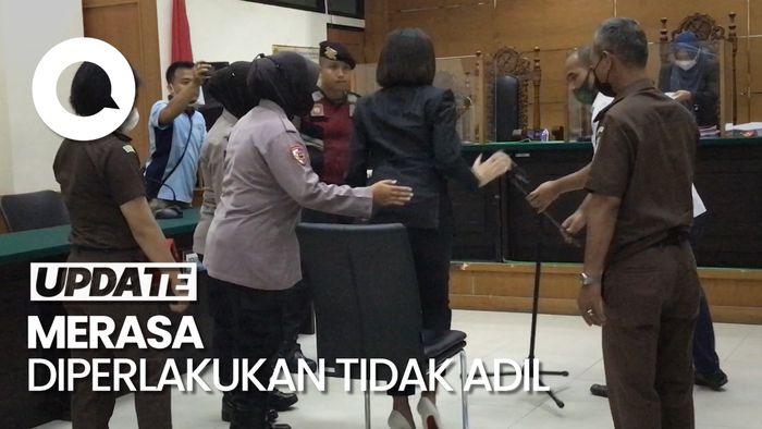 Sederet Keluhan Nikita Mirzani di Depan Majelis Hakim