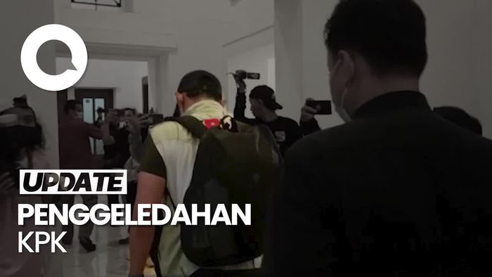 Momen KPK Geledah Ruangan Gubernur dan Wagub Jatim