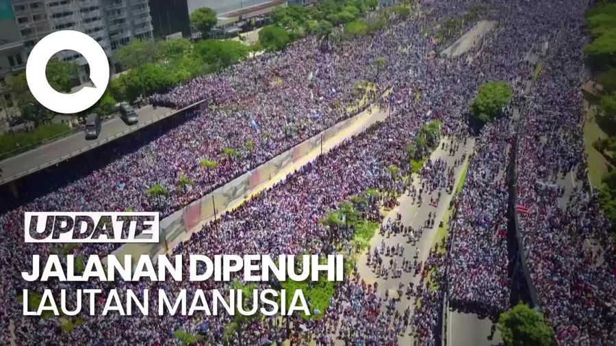 Tumpah Ruah Warga Argentina saat Parade Kemenangan Messi Cs