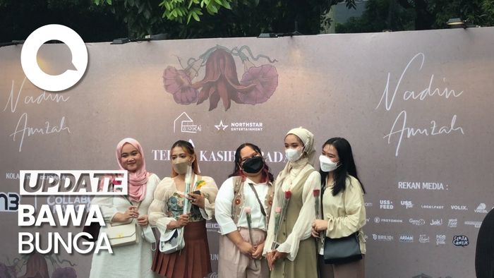 Antusiasme Penonton di Konser Tunggal Perdana Nadin Amizah