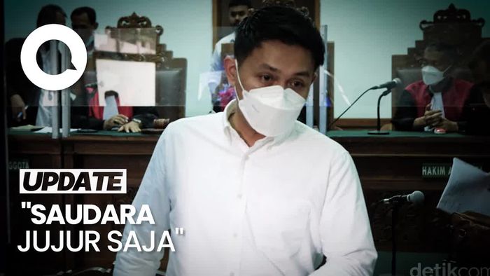 Hakim Cecar Chuck soal Amankan CCTV: Tak Ada Perintah, Kok Berani Ambil!