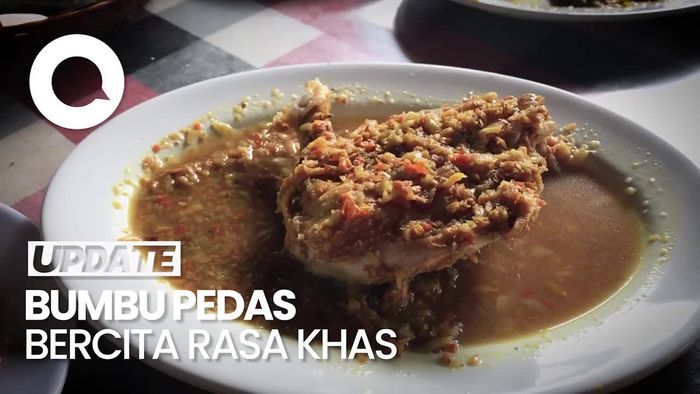 Menyantap Kelezatan Ayam Betutu Khas Gilimanuk Bali