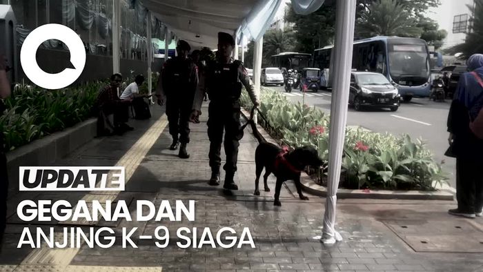 Pengamanan Jelang Misa Malam Natal di Katedral