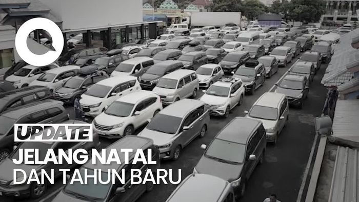 Pelabuhan Ketapang Banyuwangi Dipadati Kendaraan Jelang Nataru