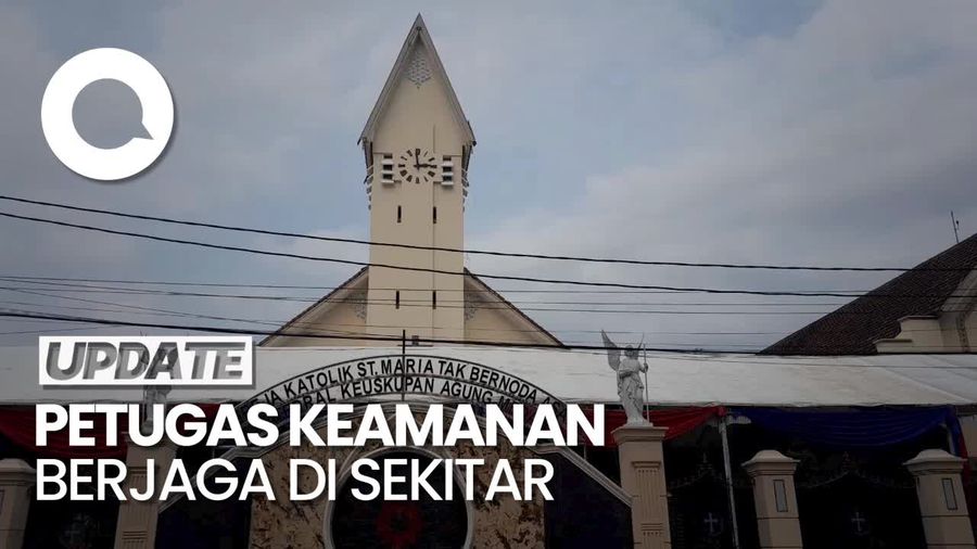 Suasana Misa Natal di Gereja Katedral Medan yang Diikuti Ribuan Jemaat