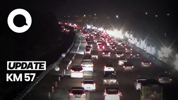 Arus Balik Natal, Tol Cikampek Padat Merayap