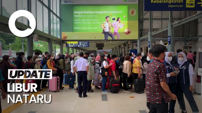 Stasiun Pasar Senen Masih dipadati Penumpang Jelang Tahun Baru