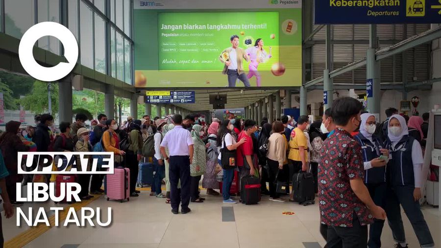 Stasiun Pasar Senen Masih dipadati Penumpang Jelang Tahun Baru