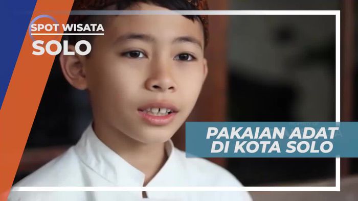 Blangkon dan Pakaian Adat Tradisional di Kota Solo 