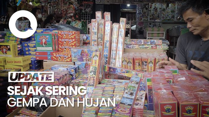 Pedagang Kecewa Penjualan Kembang Api Jelang Tahun Baru 2023 Turun Drastis 