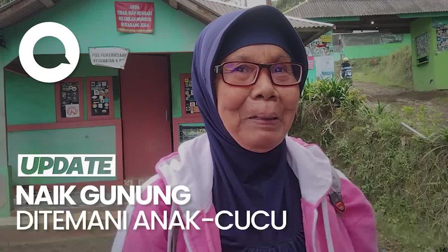 Nenek 74 Tahun Mendaki Gunung Ciremai