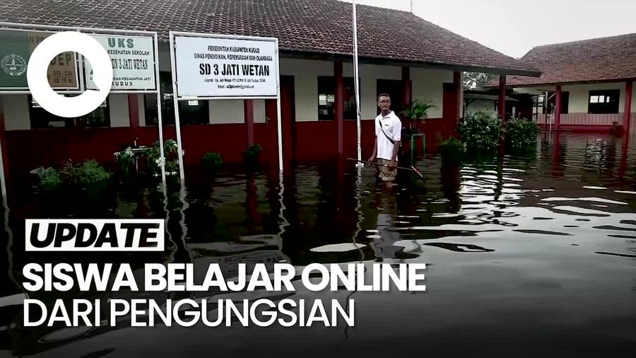 Penampakan SD di Kudus Kebanjiran Setinggi 50 Cm