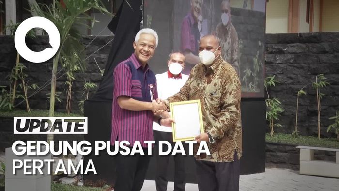 Percepat Digitalisasi, Ganjar Resmikan Gedung Pusat Data Jateng