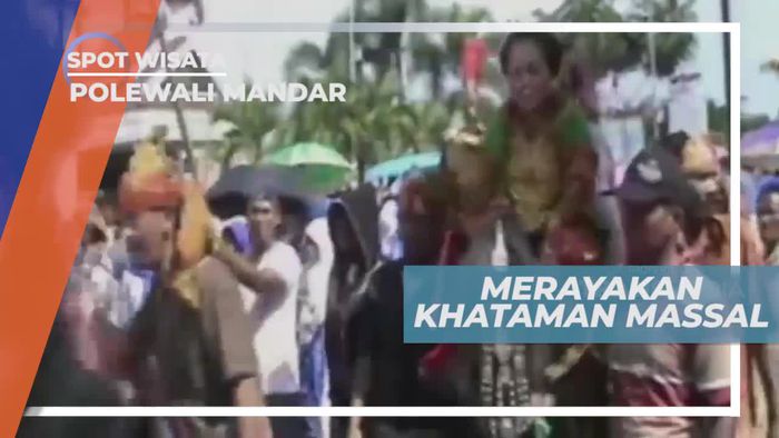 Pawai Kuda Berkeliling Kota Polewali Mandar              