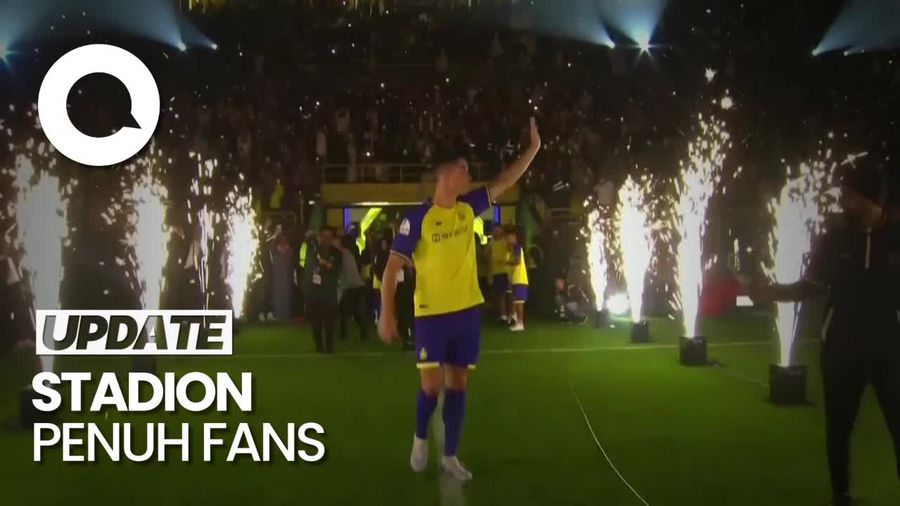  Momen Cristiano Ronaldo Diperkenalkan di Markas Al Nassr