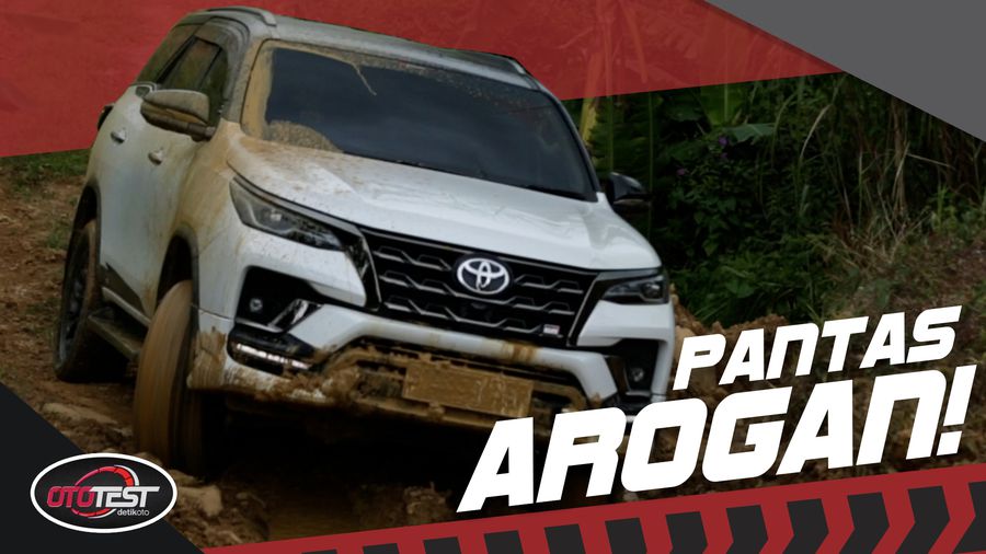Review Toyota Fortuner 2.8 GR Sport Tetradrive: Bikin Pajero Minder?