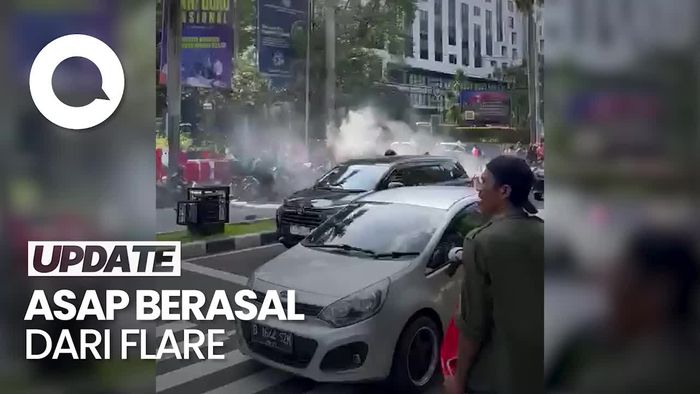 Polisi Bantah Video Dinarasikan Gas Air Mata di GBK