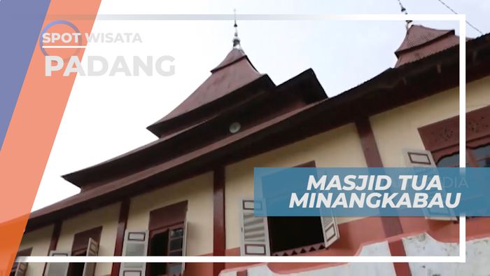 Masjid Islah, Mengunjungi Arsitektur Unik Masjid Bersejarah di Ranah Minang, Padang