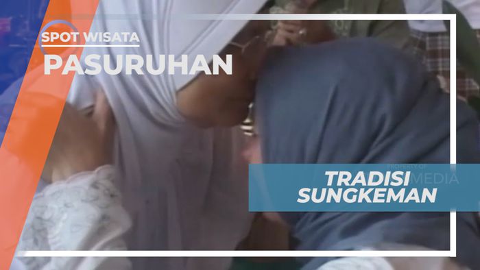 Tradisi Sungkeman dan Brobosan Pada Orangtua Bagi Calon Jemaah Haji, Pasuruan
