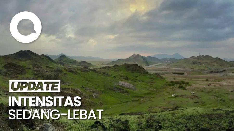 Pegunungan di Makkah Menghijau Usai Diguyur Hujan