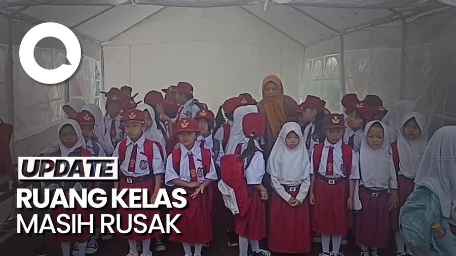 Hari Pertama Sekolah, Anak Korban Gempa Cianjur Belajar di Tenda