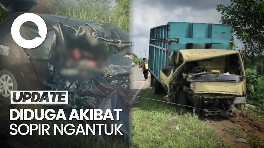 Avanza Tabrak Truk Sawit di Jambi, 2 Orang Terjepit!