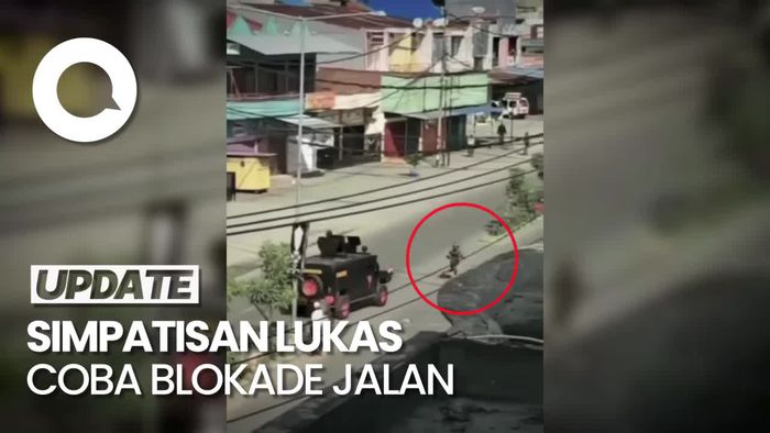 Momen Iring-iringan Polisi Bawa Lukas Enembe Dihadang Pemanah