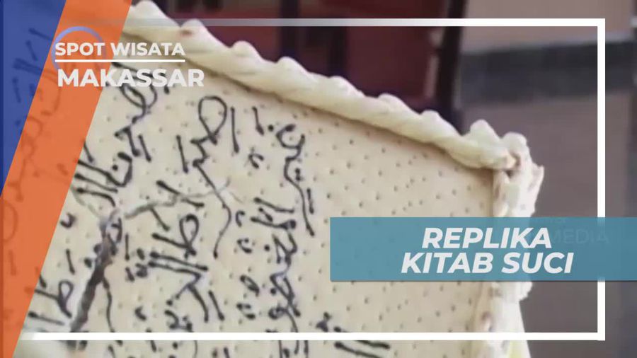 Replika Al-quran yang Terbuat Dari Roti di Makassar Sulawesi Selatan