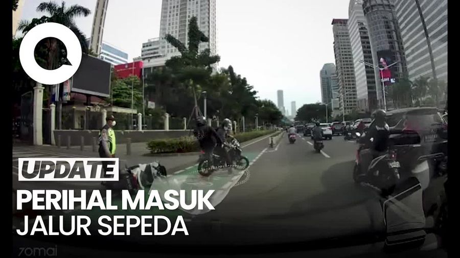 Heboh Pria Celana Loreng Tendang Pemotor Buntut Tabrakan di Sudirman