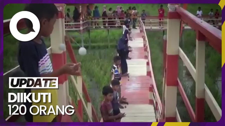 Keseruan Lomba Lato-lato Sepanjang 250 Meter di Pinrang