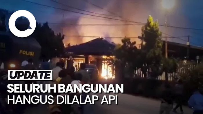 Rumah Dinas Kapolda Papua Hangus Terbakar