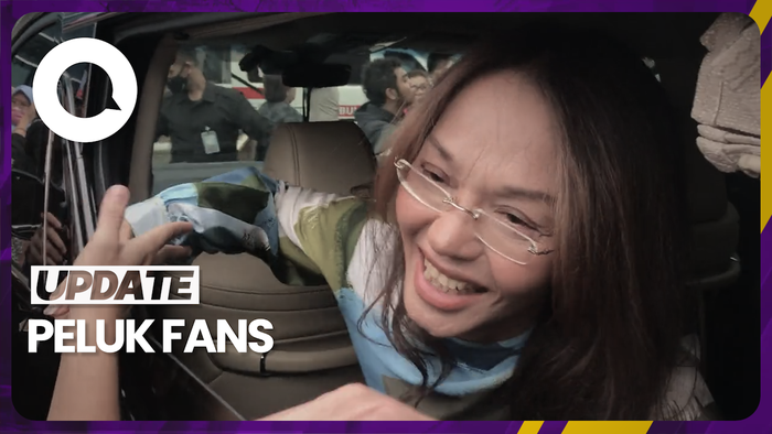 Tangis Fans Pecah saat Bertemu Bunda Corla Pertama Kalinya