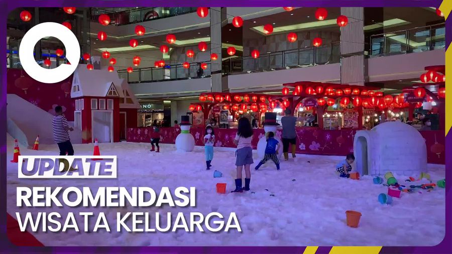 Menikmati Suasana Imlek Sambil Main Salju di Jakarta