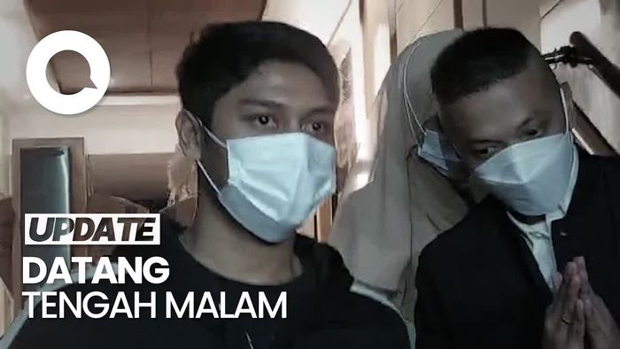 Seputar Kedatangan Rizky Billar dan Lesti Kejora ke Polda
