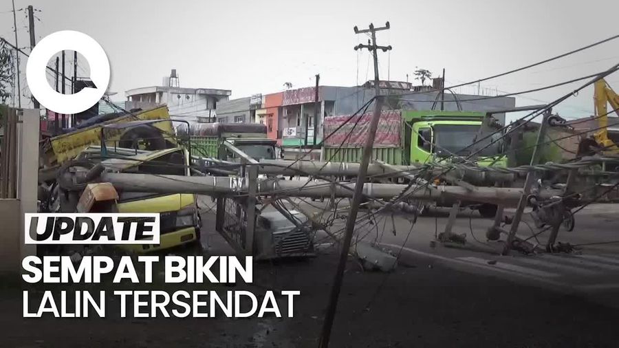 Truk Tabrak Tiang-Gardu PLN, 120 Rumah Warga di Jambi Mati Listrik